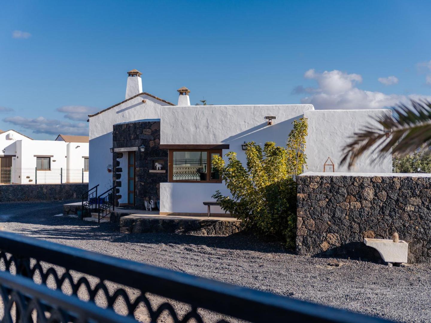Villa Volcan2 Rural Private Pool La Oliva By Holidays Home Екстериор снимка